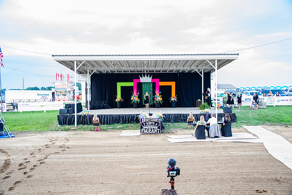 33891