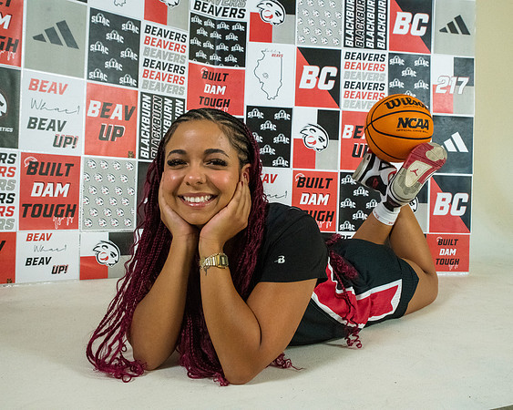 Womens bball 20252118
