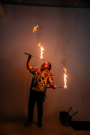 38551