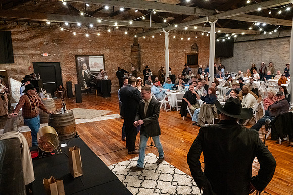 whiskey dinner2978