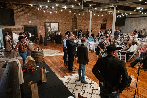 whiskey dinner2982