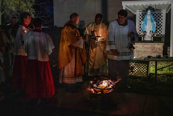 EAster vigil 20261374
