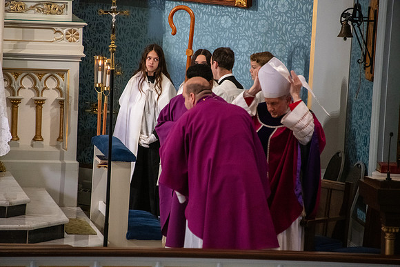 st francis bishop230