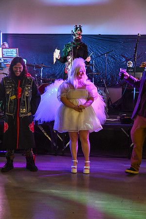 28816