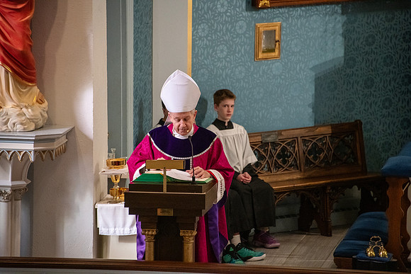 st francis bishop298