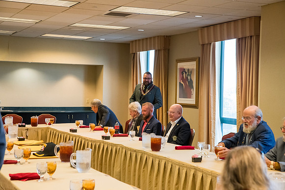37271