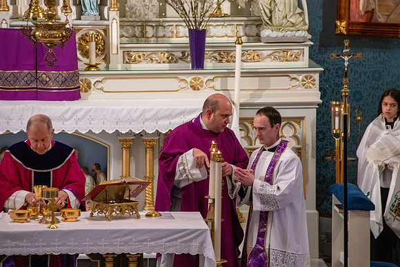 37184